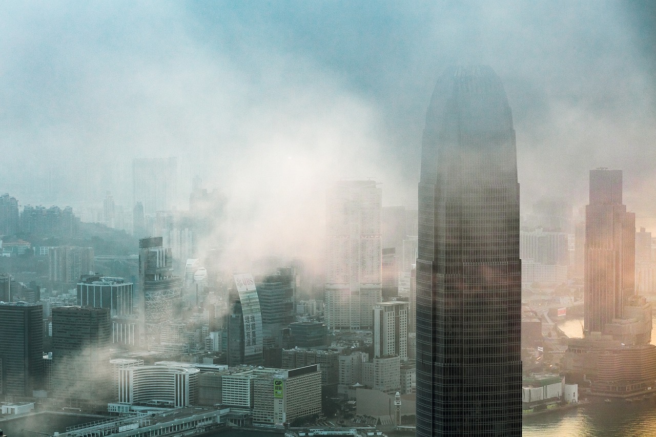 石家庄暴雨开启看海模式，城市挑战与应对