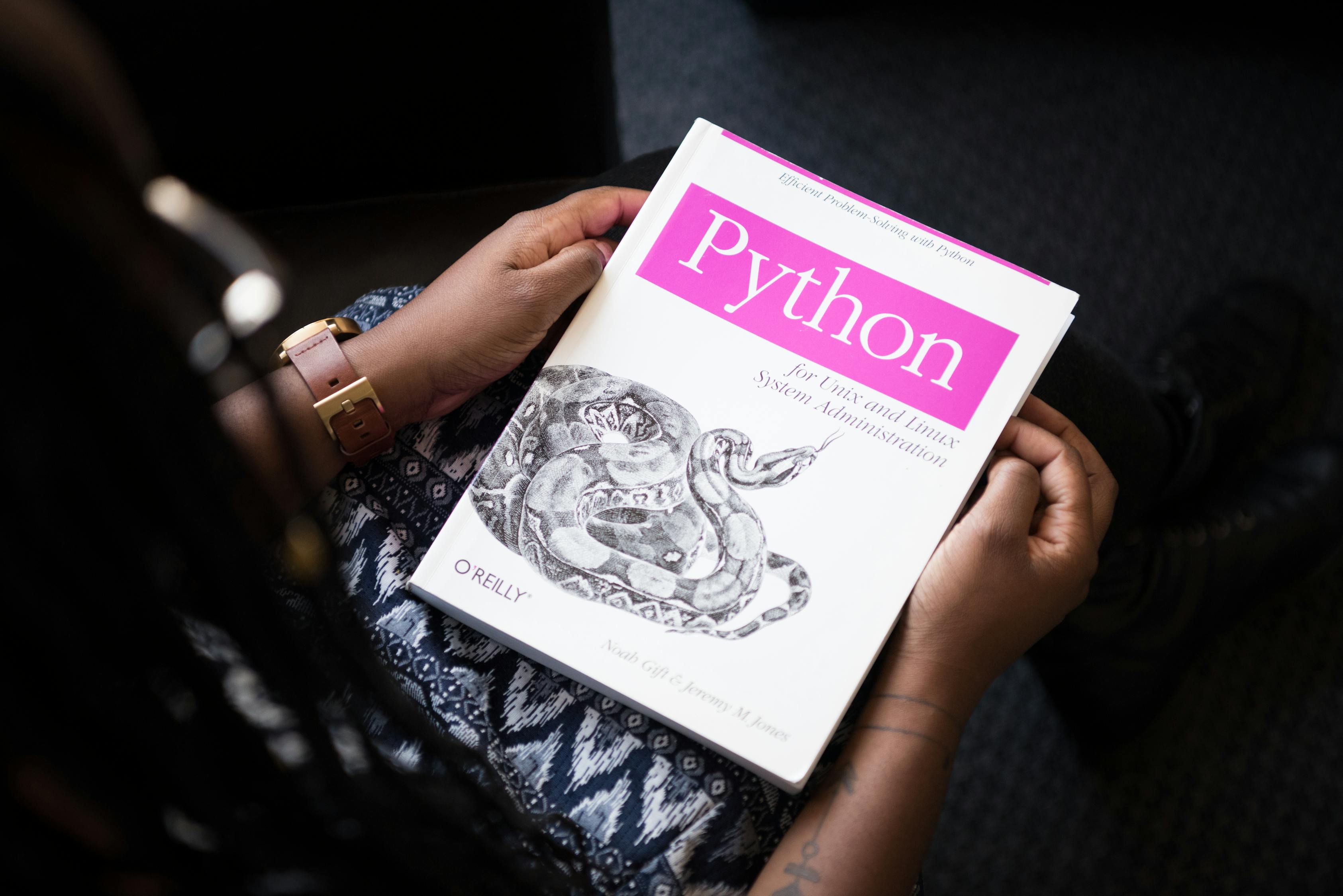 揭秘Python编程，从零到专家的全方位指南