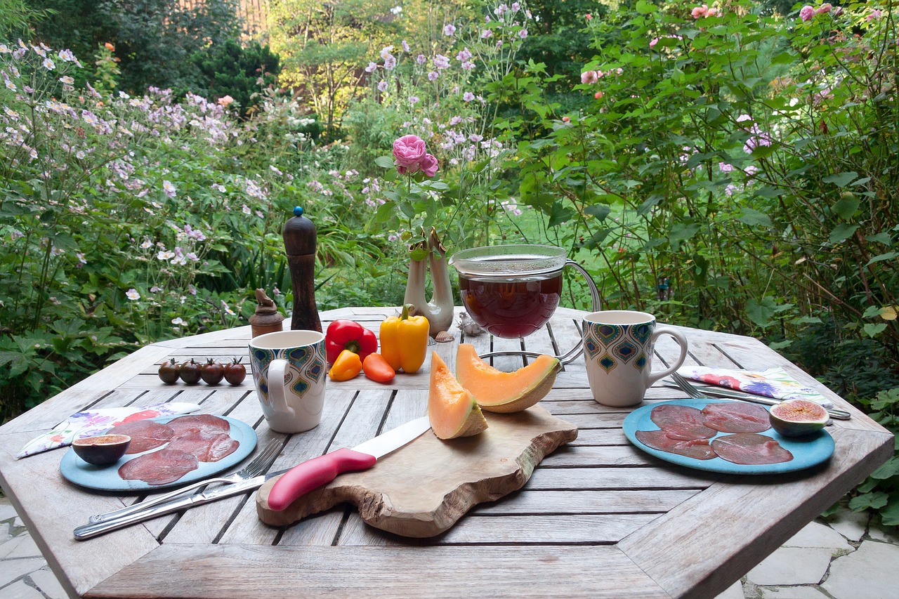 炎炎夏日，小暑养生有食道，传统美食带你清凉一夏